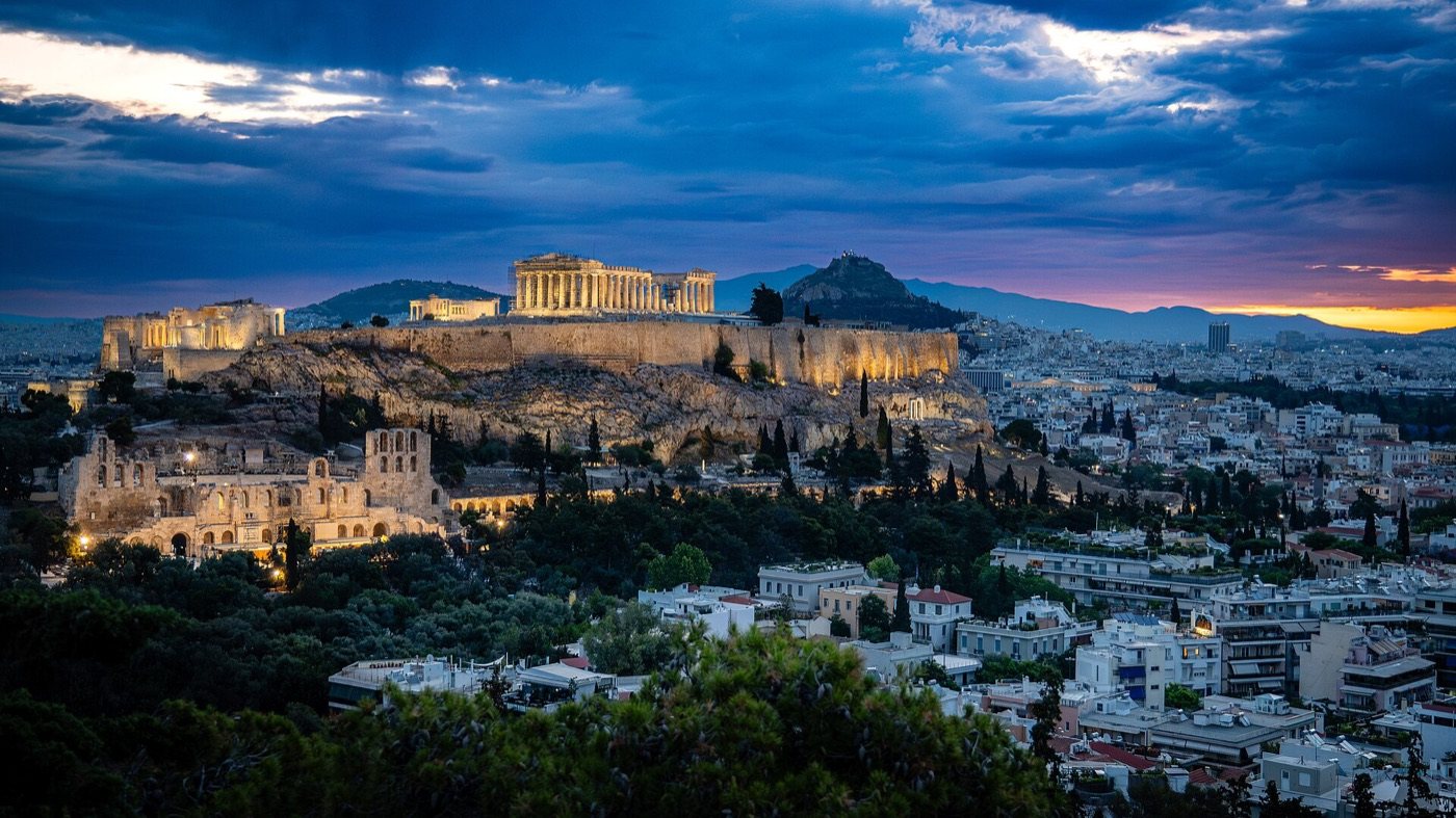 Monastiraki · metroya 240 m, yenilenen binada 1+1 daireler
